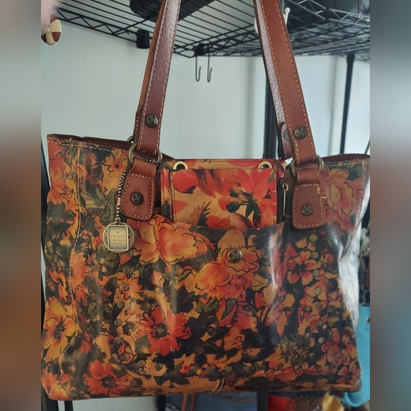 Patricia Nash Zancona Floral Brown Oil Paint Print Leathered Tote - Picture 2 of 10